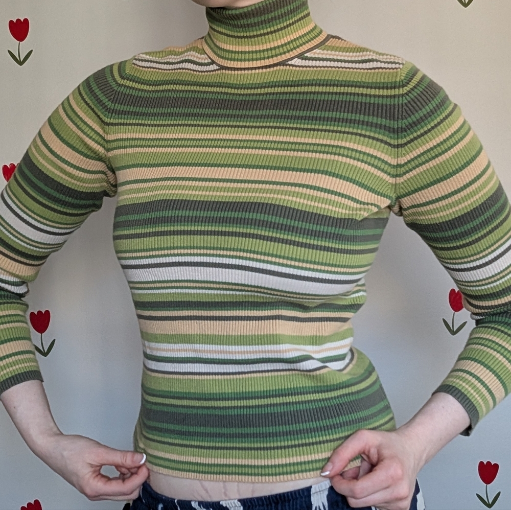 Vintage Eddie Bauer Green, Cream & White Striped Ribbed Turtleneck